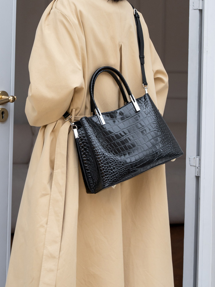 Sac fourre-tout Aidrani pour f - Leatherwork Designs avis et prix